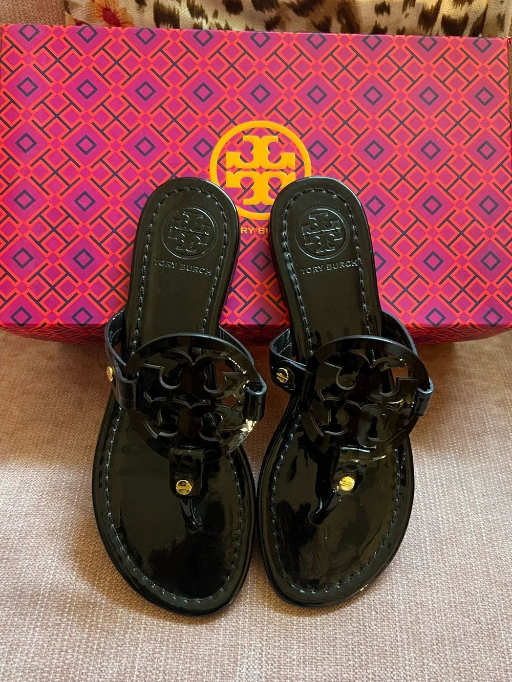 Size 6 Black Tory Burch